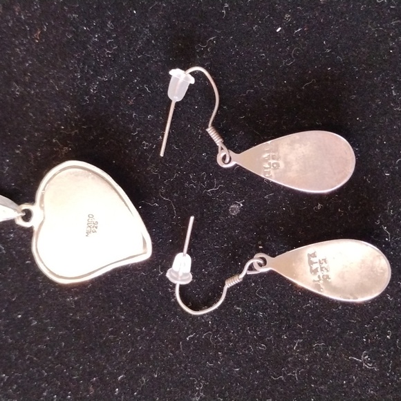 Silver heart and tear drop Magnesite earrings - Picture 4 of 4